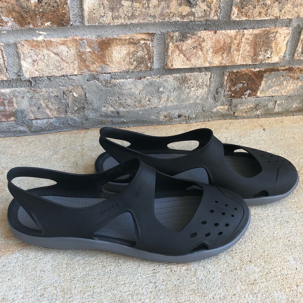 Women’s shoes